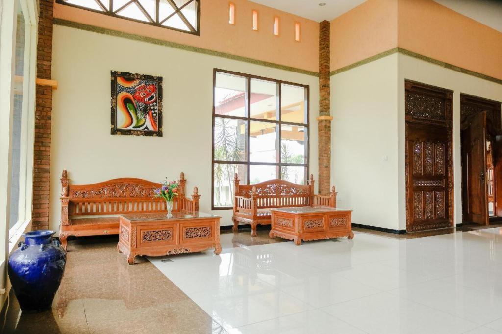 Capital O 892 Grand Pujon View Hotel And Resort Batu  Eksteriør billede
